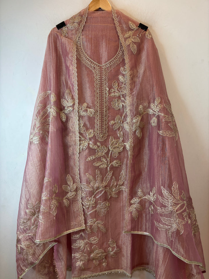 Alaya – Onion Pink Crush Tissue Dori &amp; Sequin Suit