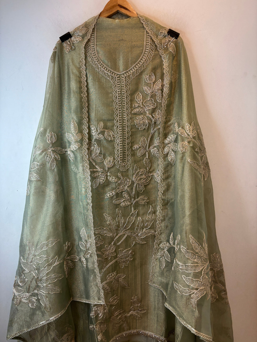 Alaya – Sage Green Crush Tissue Dori &amp; Sequin Suit
