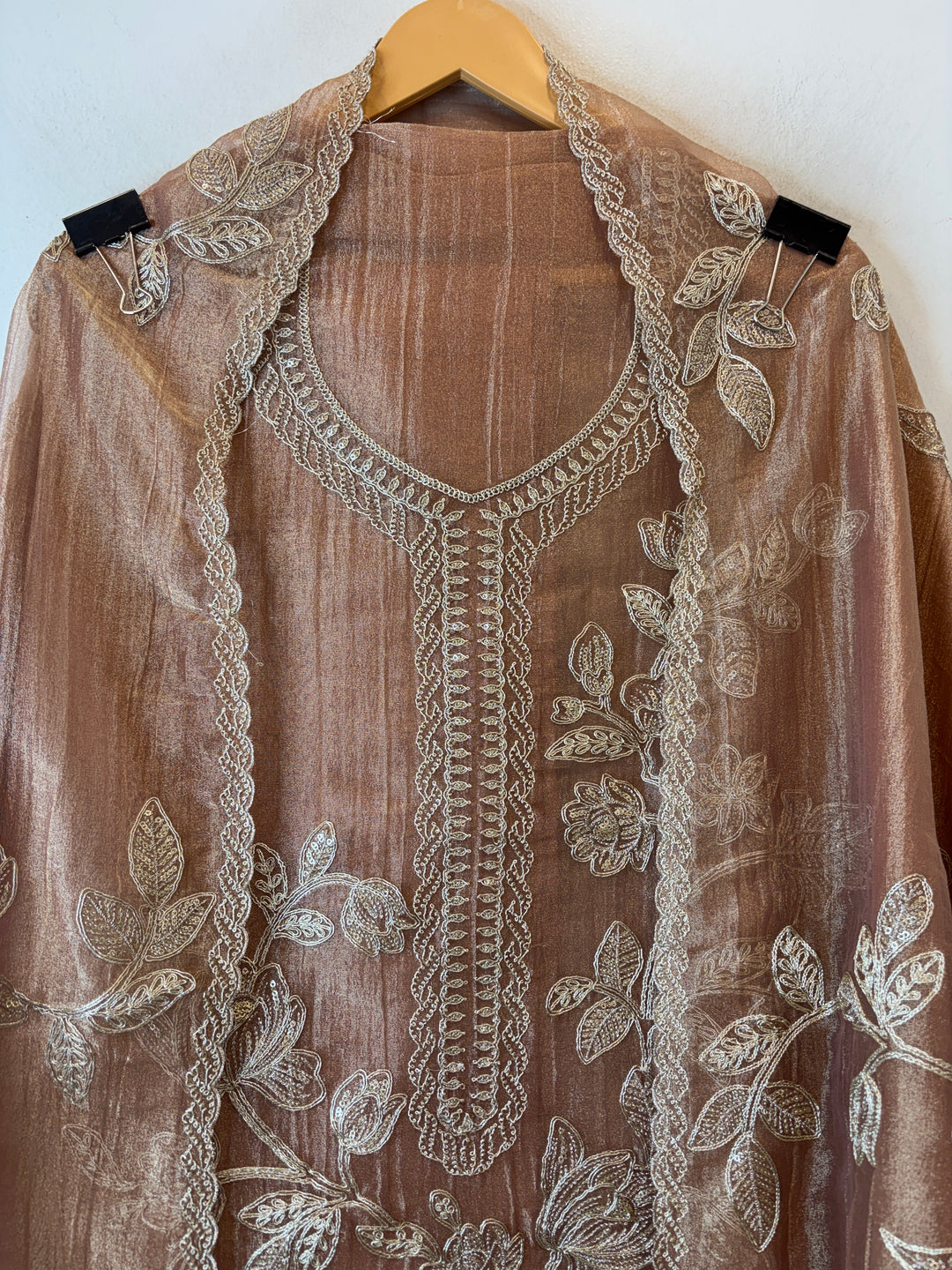 Alaya – Peach Pink Crush Tissue Dori &amp; Sequin Suit