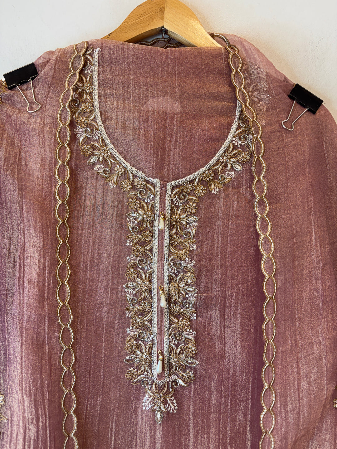 Onion Pink Crush Tissue Thread Embroidery Suit DBPF201
