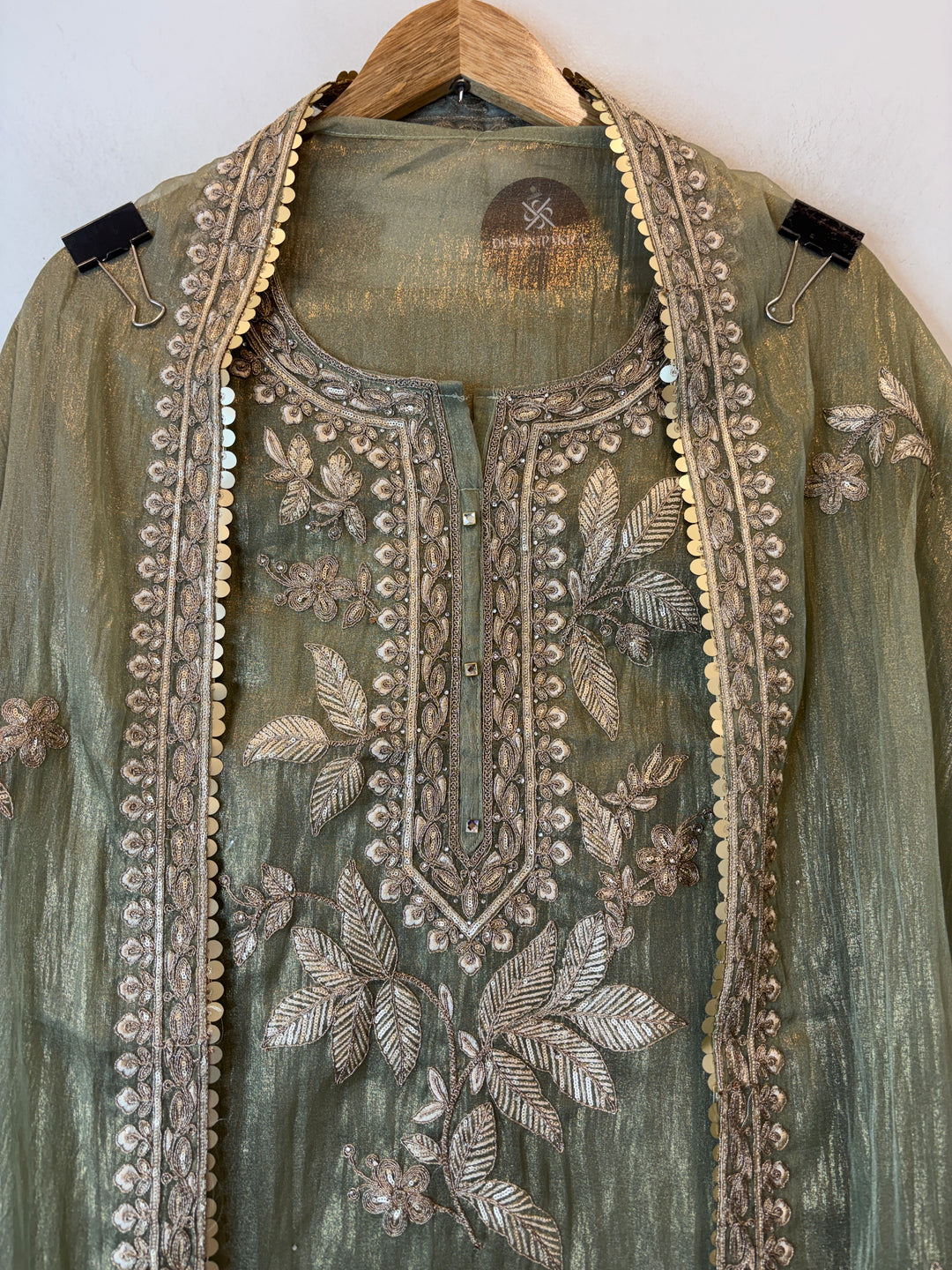 Zoya – Crush Tissue Dori Zari Stone Suit DBPRJ04