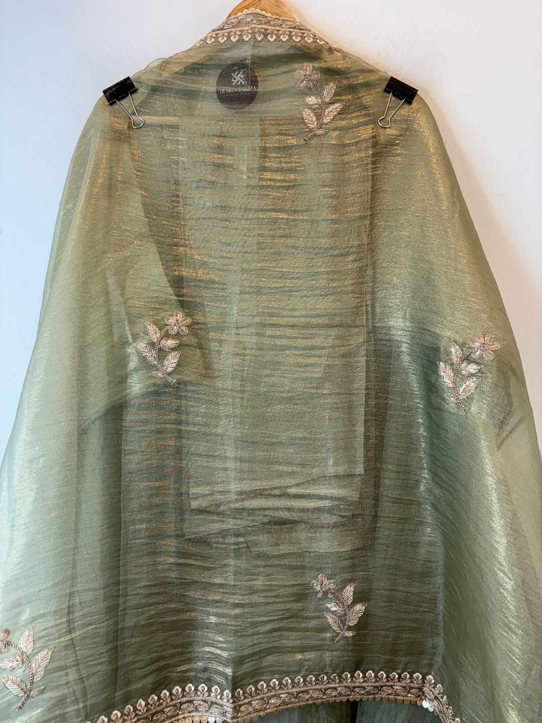 Zoya – Crush Tissue Dori Zari Stone Suit DBPRJ04