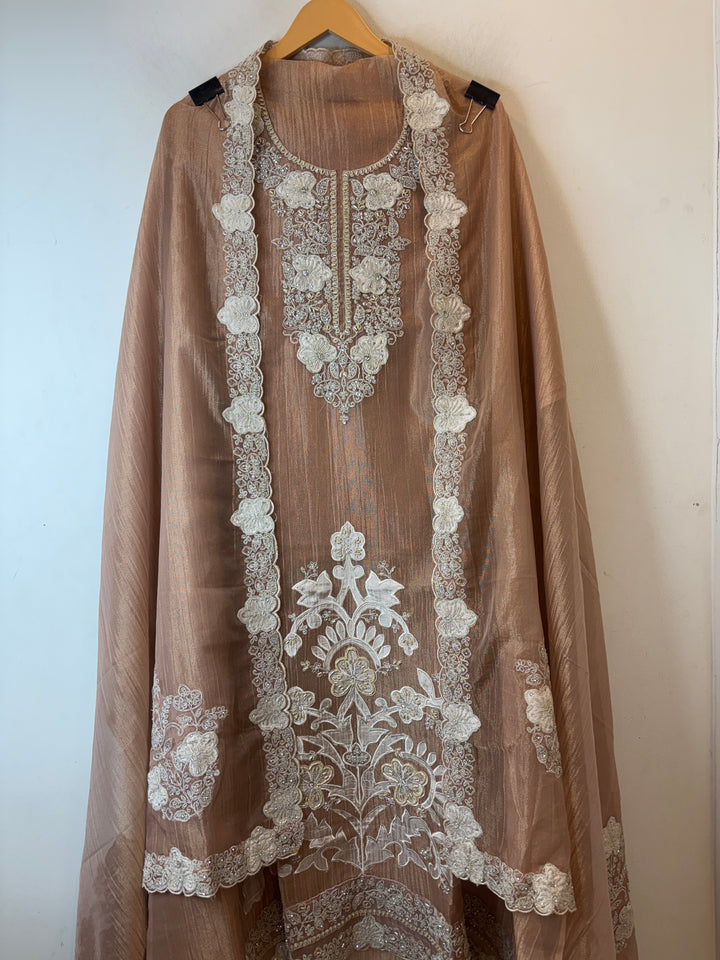 Inaya – Crush Tissue Dori Cutdana Appliqué Suit DBPKK04