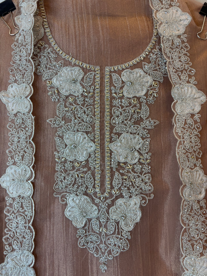 Inaya – Crush Tissue Dori Cutdana Appliqué Suit DBPKK04