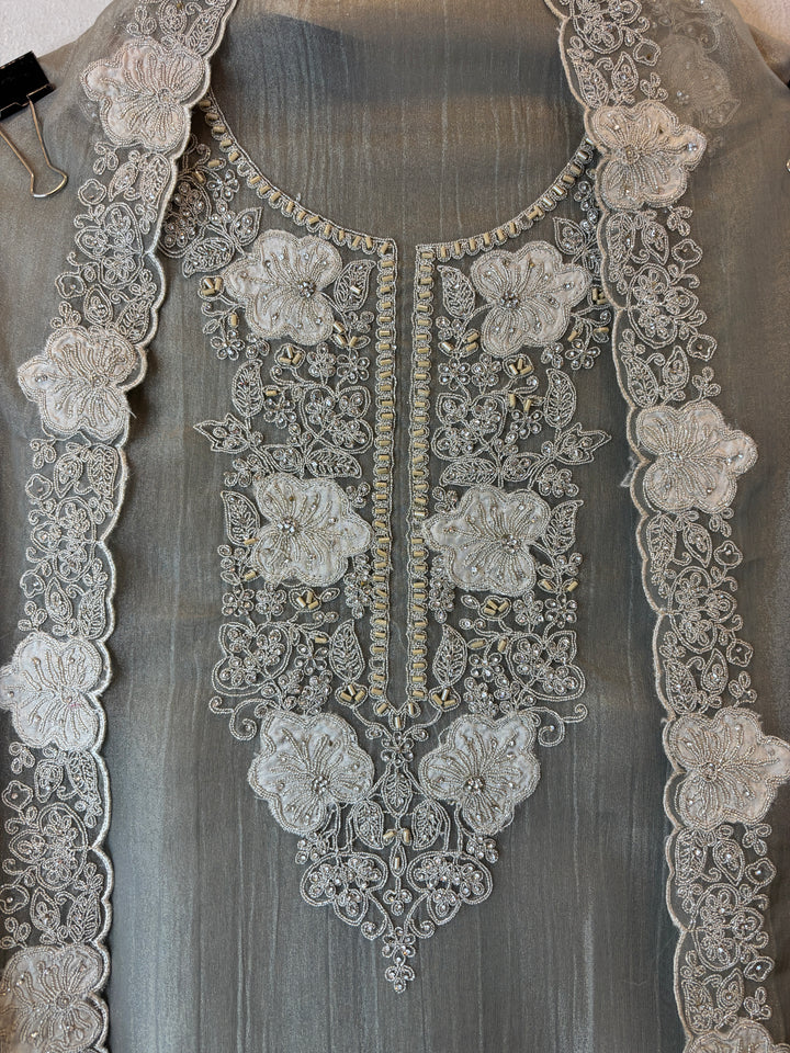 Inaya – Crush Tissue Dori Cutdana Appliqué Suit DBPKK03