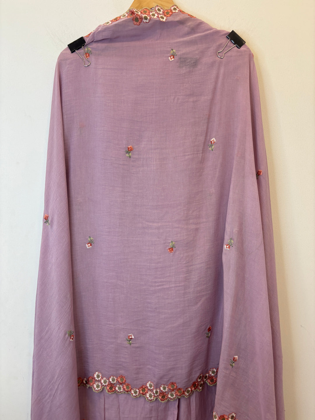 Nayra – Embroidered Mul Cotton Suit