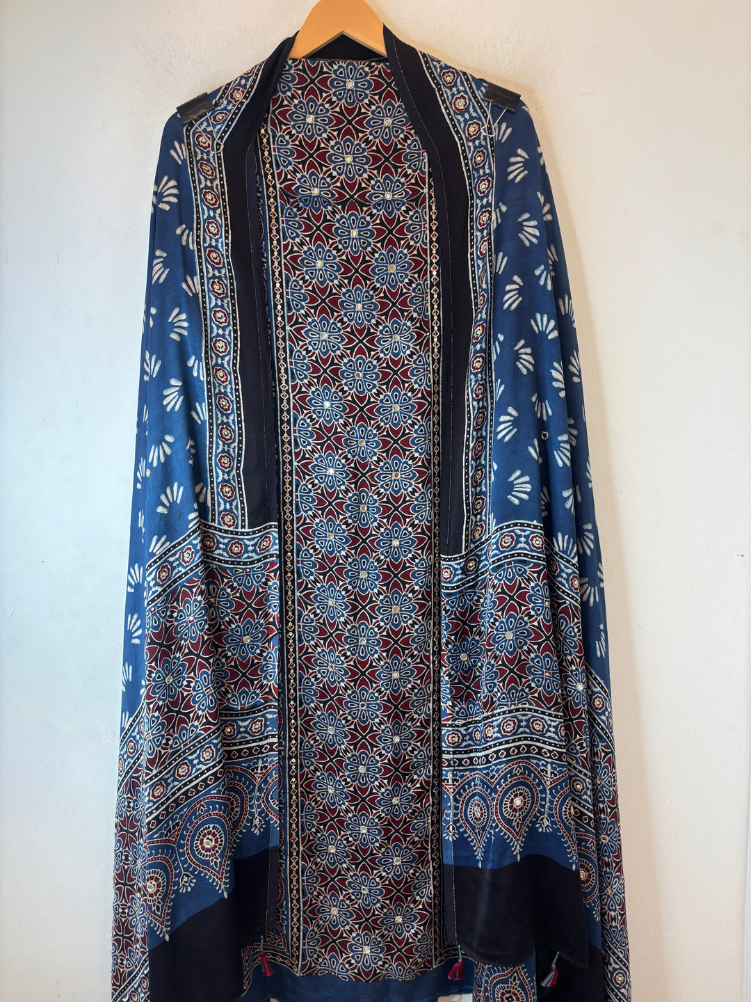 Meher – Ajrakh Mirror &amp; Sequin Modal Silk Ensemble