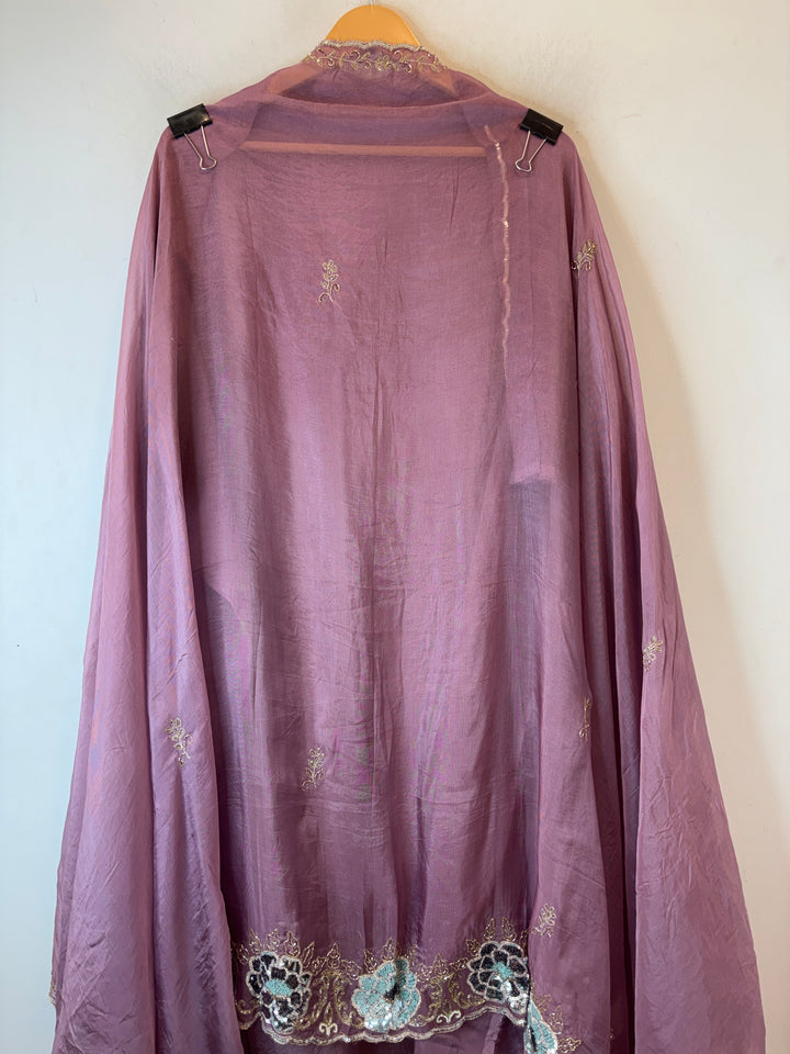 Mauve Organza Aari Booti &amp; Cutdana Ensemble