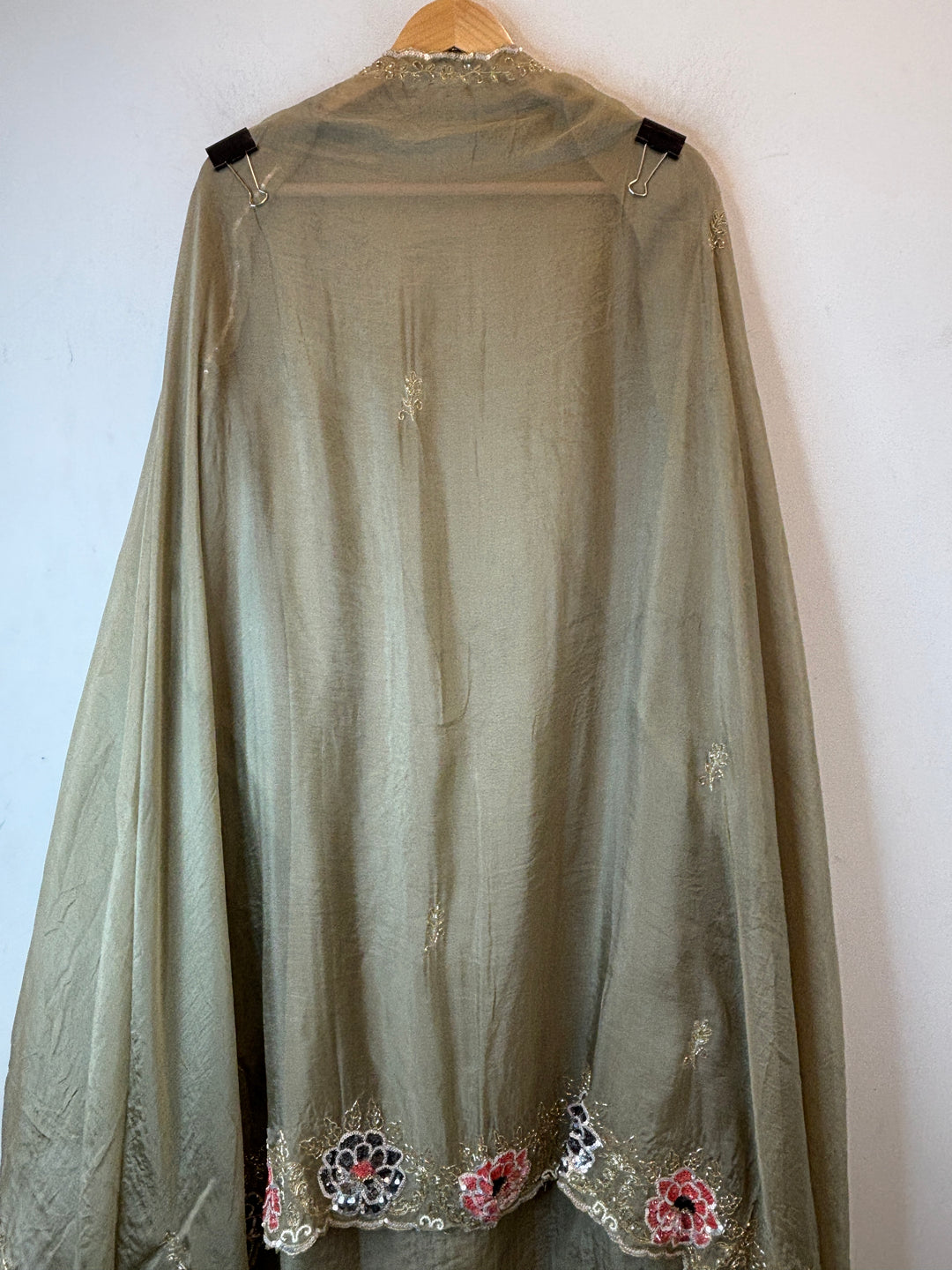 Olive Green Organza Aari Booti &amp; Cutdana Ensemble