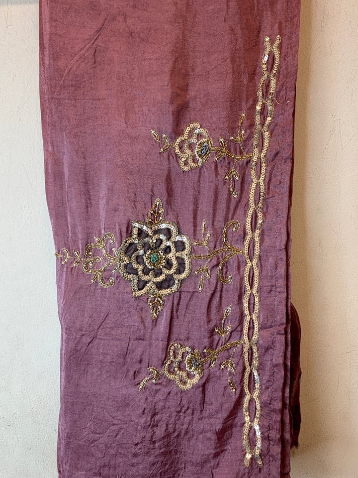Mauve Organza Aari Booti &amp; Cutdana Ensemble