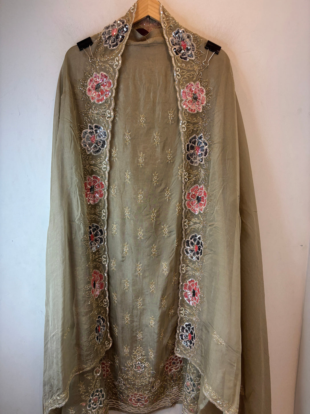 Olive Green Organza Aari Booti &amp; Cutdana Ensemble