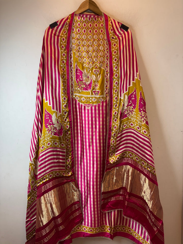Aariz – Pink Gazi Silk Stripe Handwork Suit DBPC501