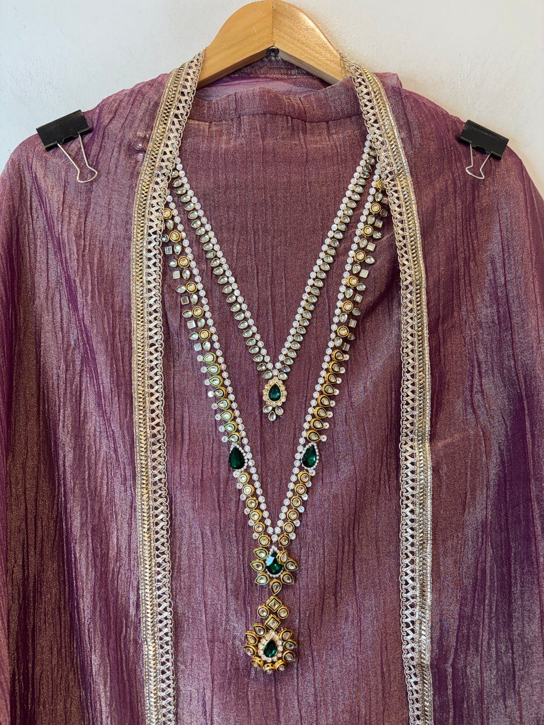 Aaradhya – Crush Tissue Kundan Pearl Suit DBPUU01
