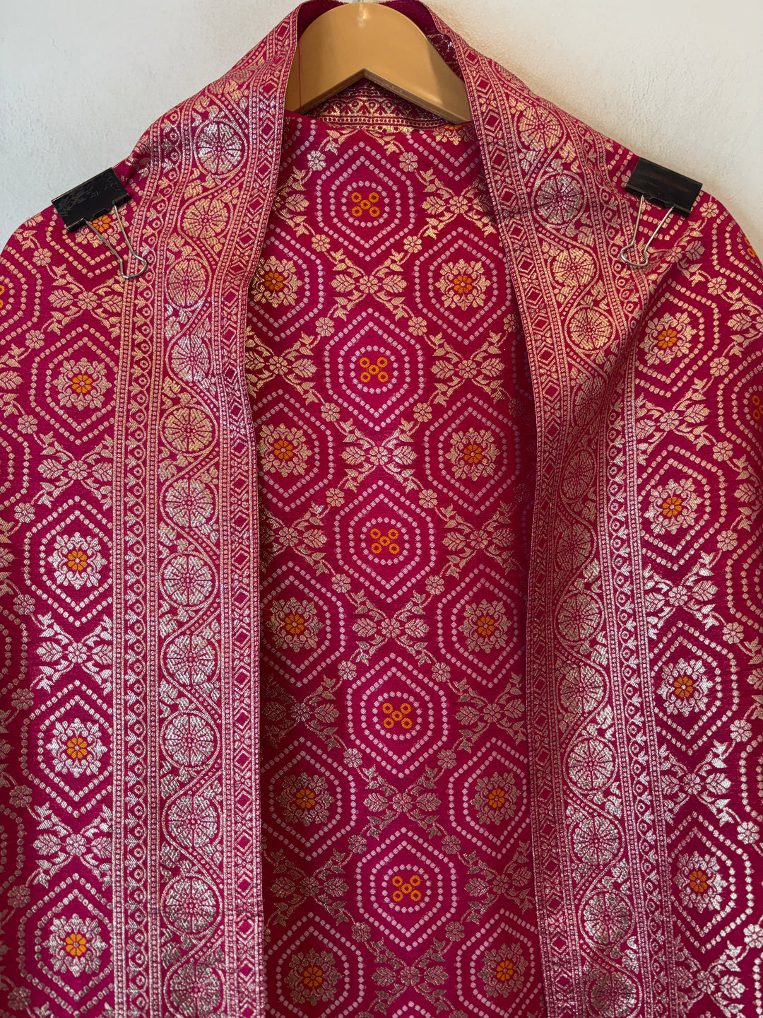 Zara – Magenta Pink Dola Silk Banarasi Woven Ensemble