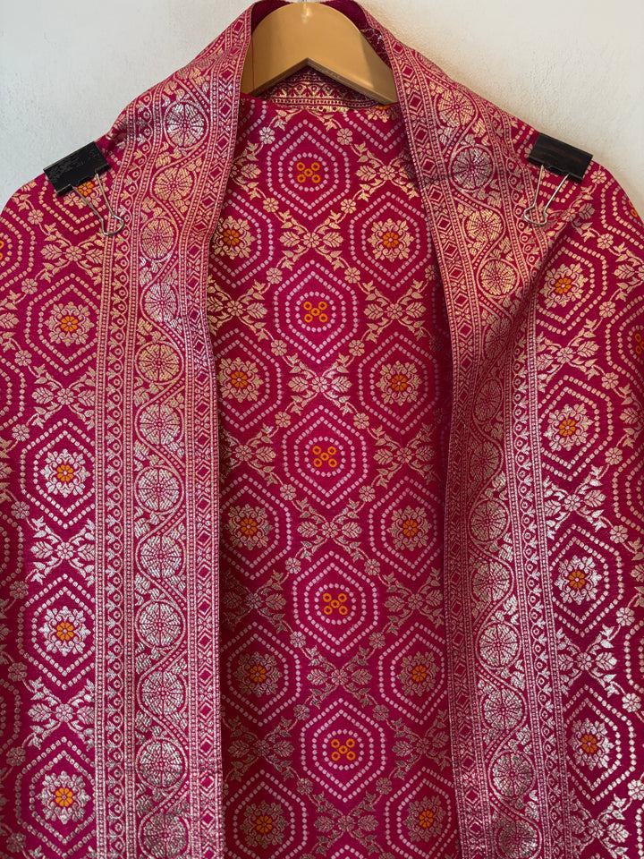 Zara – Magenta Pink Dola Silk Banarasi Woven Ensemble