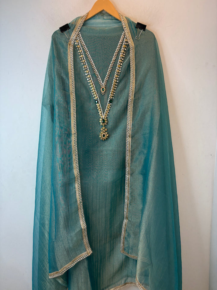 Aaradhya – Crush Tissue Kundan Pearl Suit DBPUU04