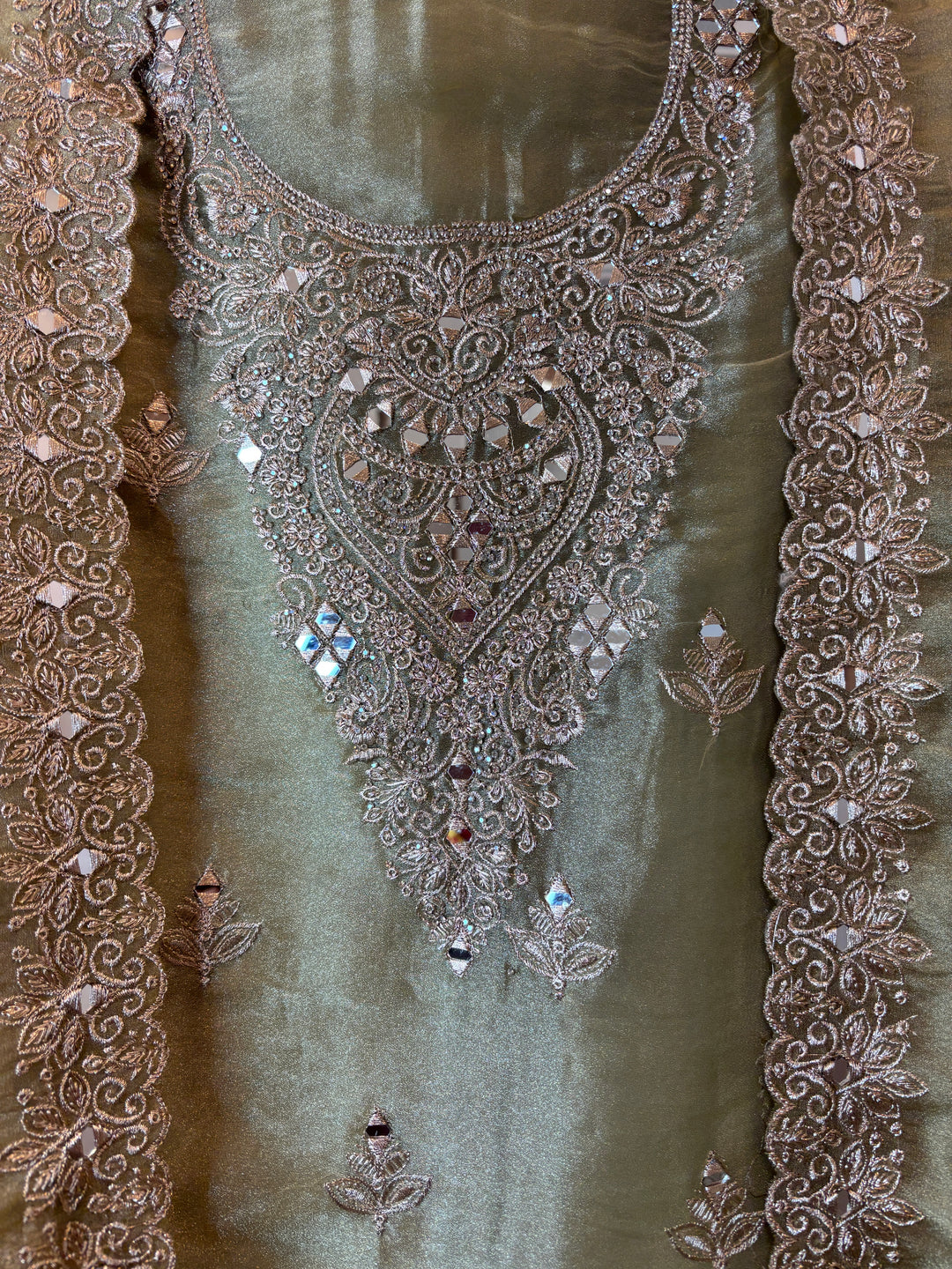 Aayat – Organza Mirror Zari Stone Suit DBPOO3