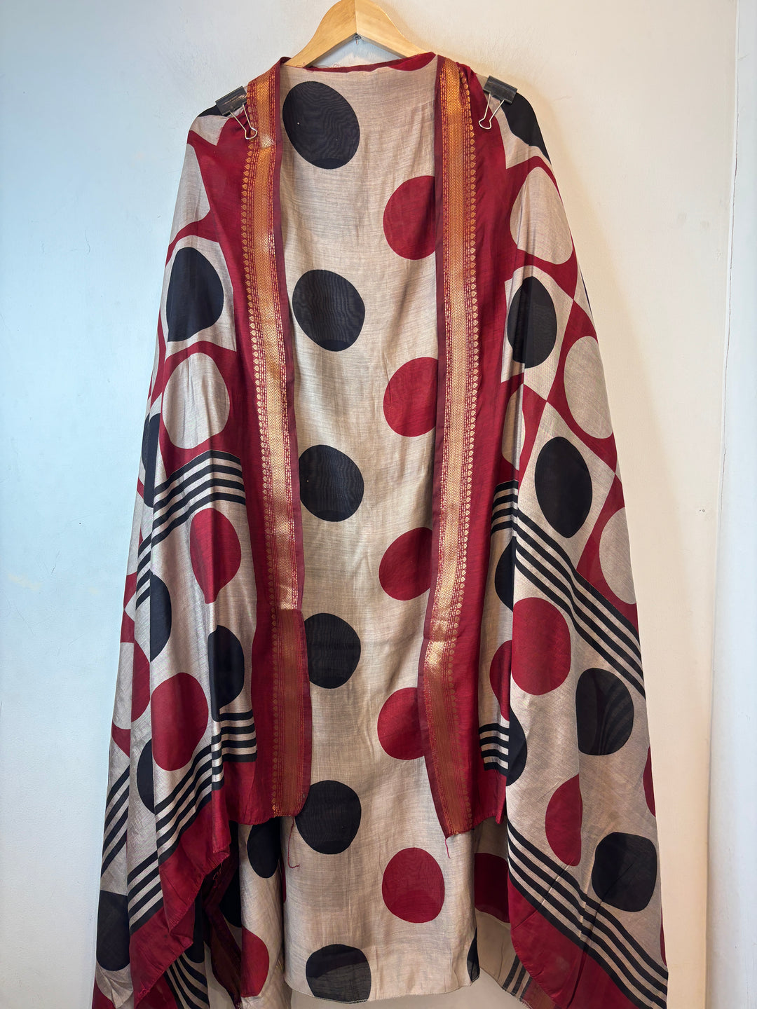 Mahira – Maroon Maheshwari Polka Dot Suit