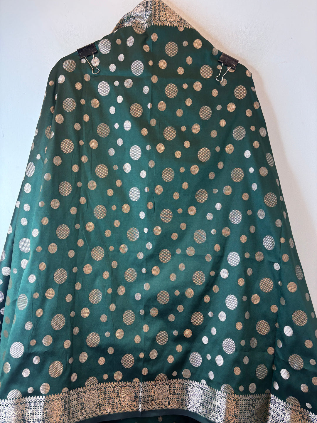 Saira – Dark Emerald Green Banarasi Silk Zari Woven Ensemble DBPVX01