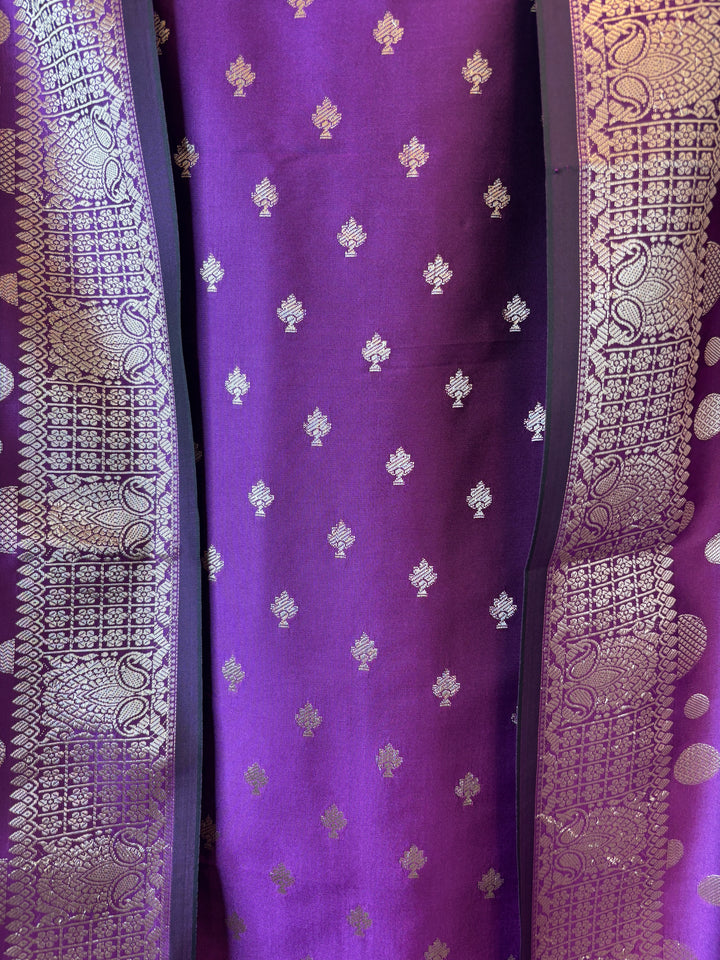 Saira – Purple Banarasi Silk Zari Woven Ensemble DBPVX06