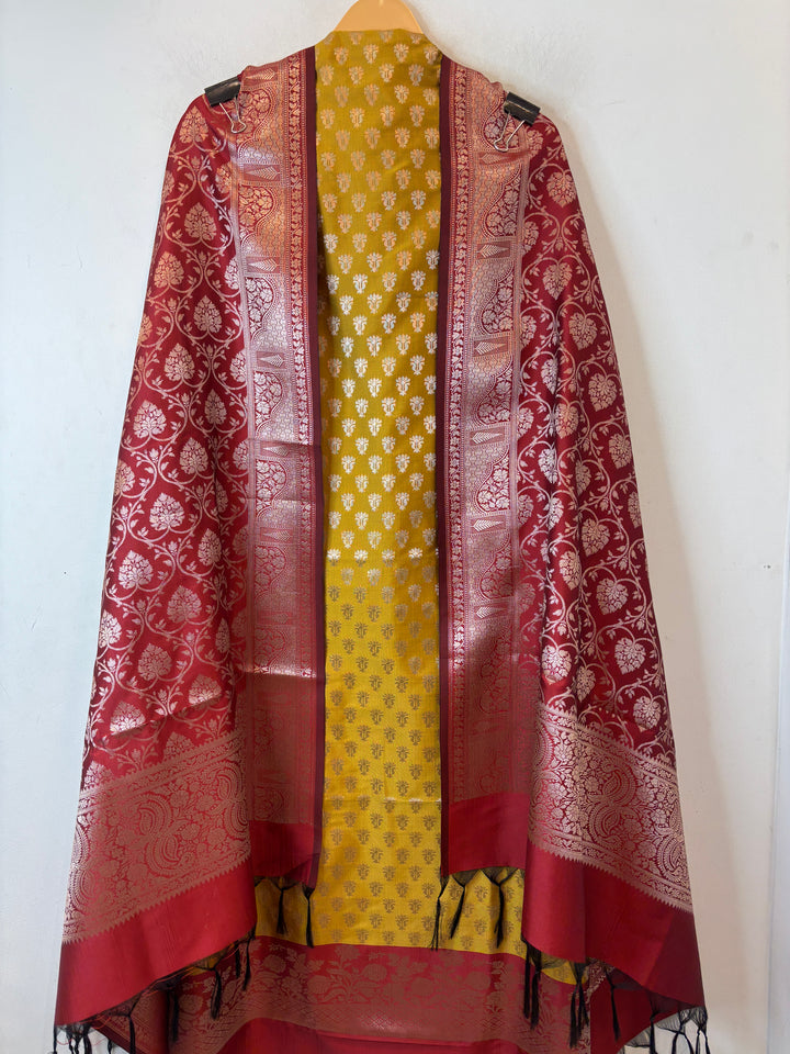 Zoya – Banarasi Silk Woven Jaal Ensemble DBPJK101