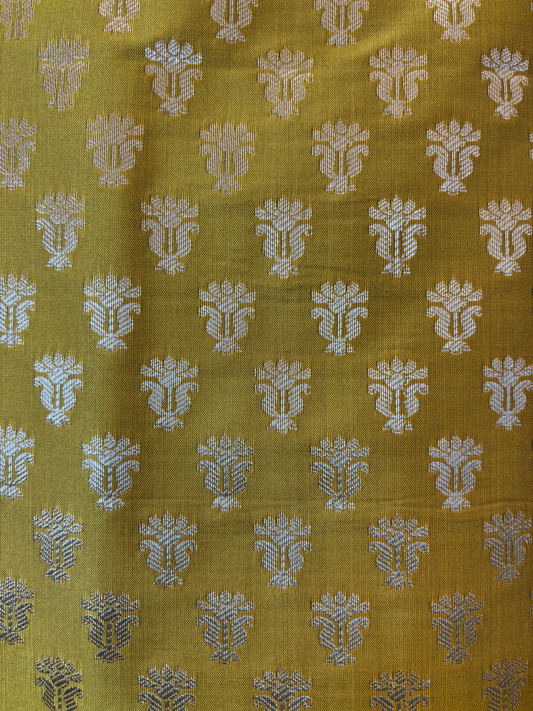 Zoya – Banarasi Silk Woven Jaal Ensemble DBPJK101