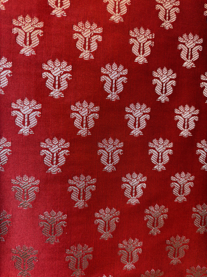 Zoya – Banarasi Silk Woven Jaal Ensemble DBPJK103