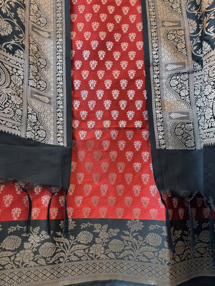 Zoya – Banarasi Silk Woven Jaal Ensemble DBPJK103