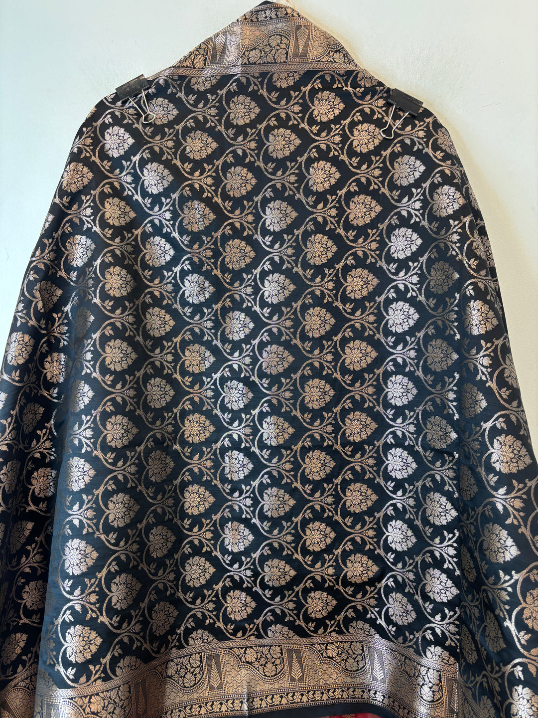 Zoya – Banarasi Silk Woven Jaal Ensemble DBPJK103