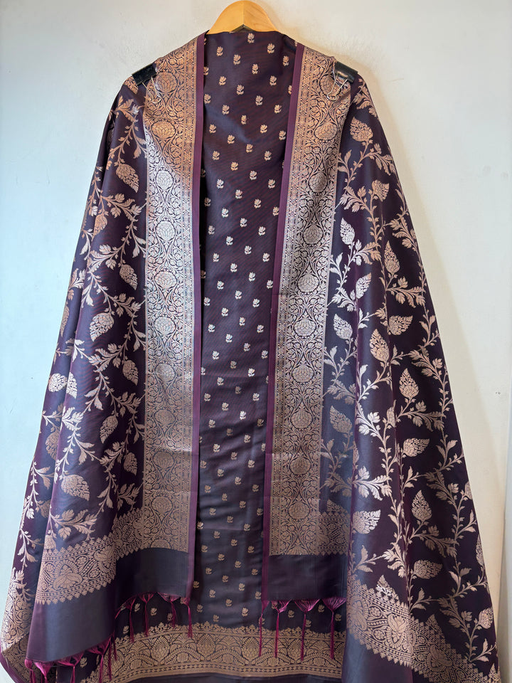 Ishita – Banarasi Silk Woven Booties &amp; Jaal Suit DBPTG04