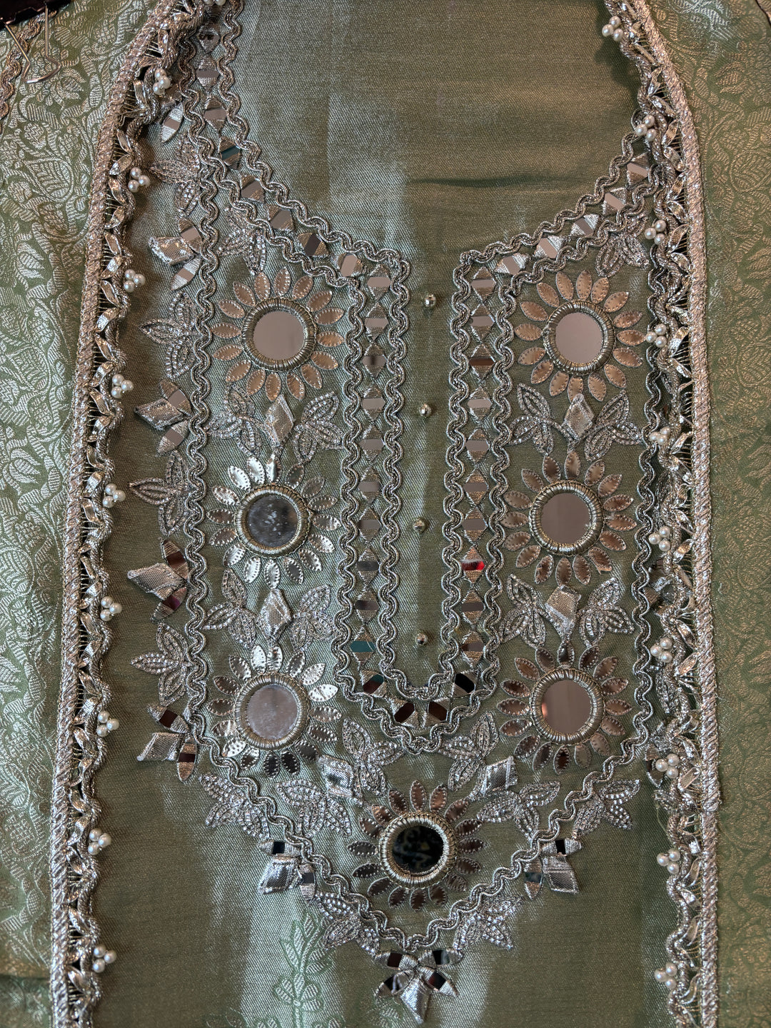 Zehra – Sage Green Giraffe Silk Ombre Mirror Stone Ensemble