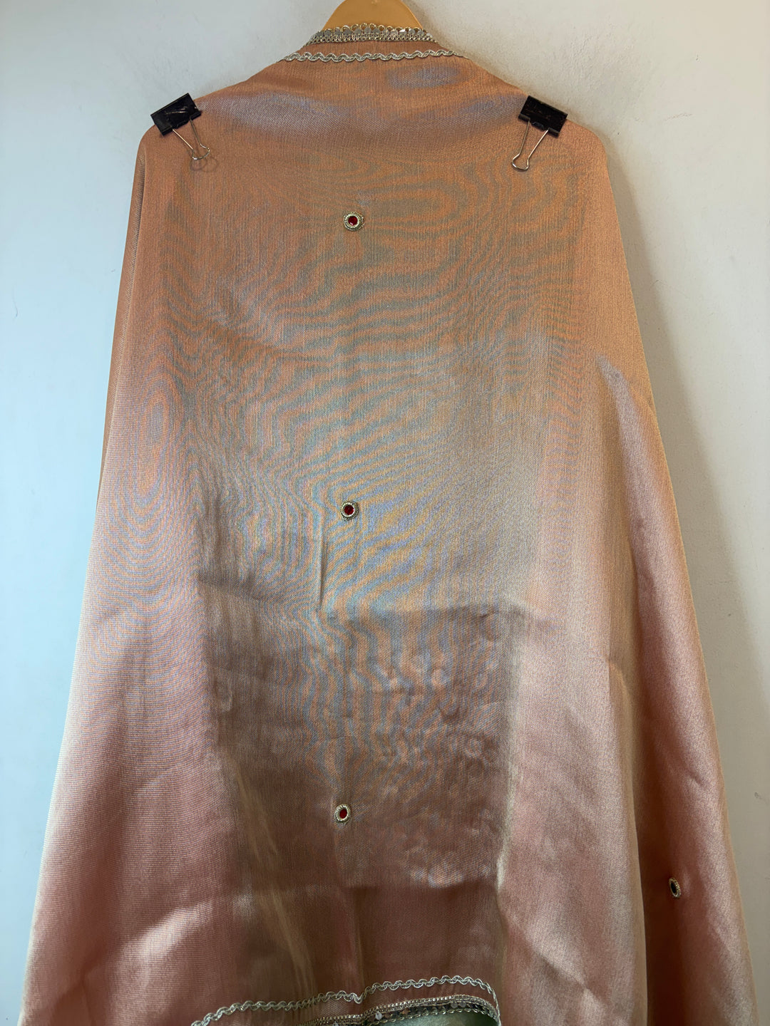Maira – Dual-Tone Peach &amp; Pistachio Brocade Mirror Gotta Embellished Ensemble