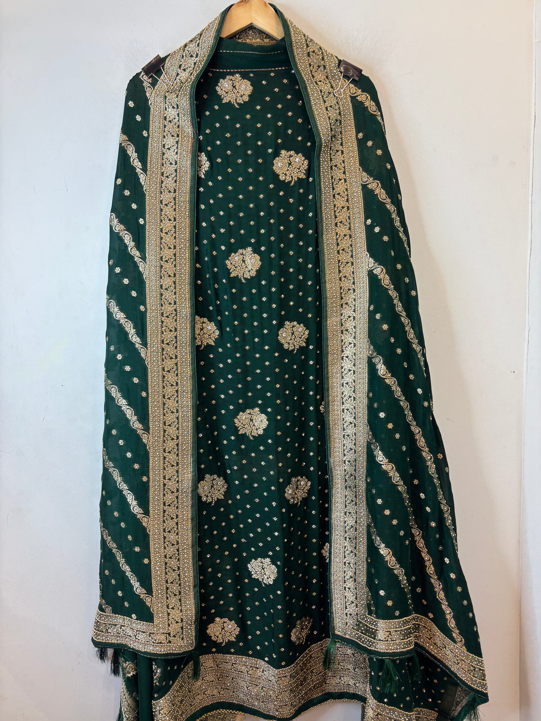 Khadi Georgette Banarasi Weaved Ensemble DBPKM204