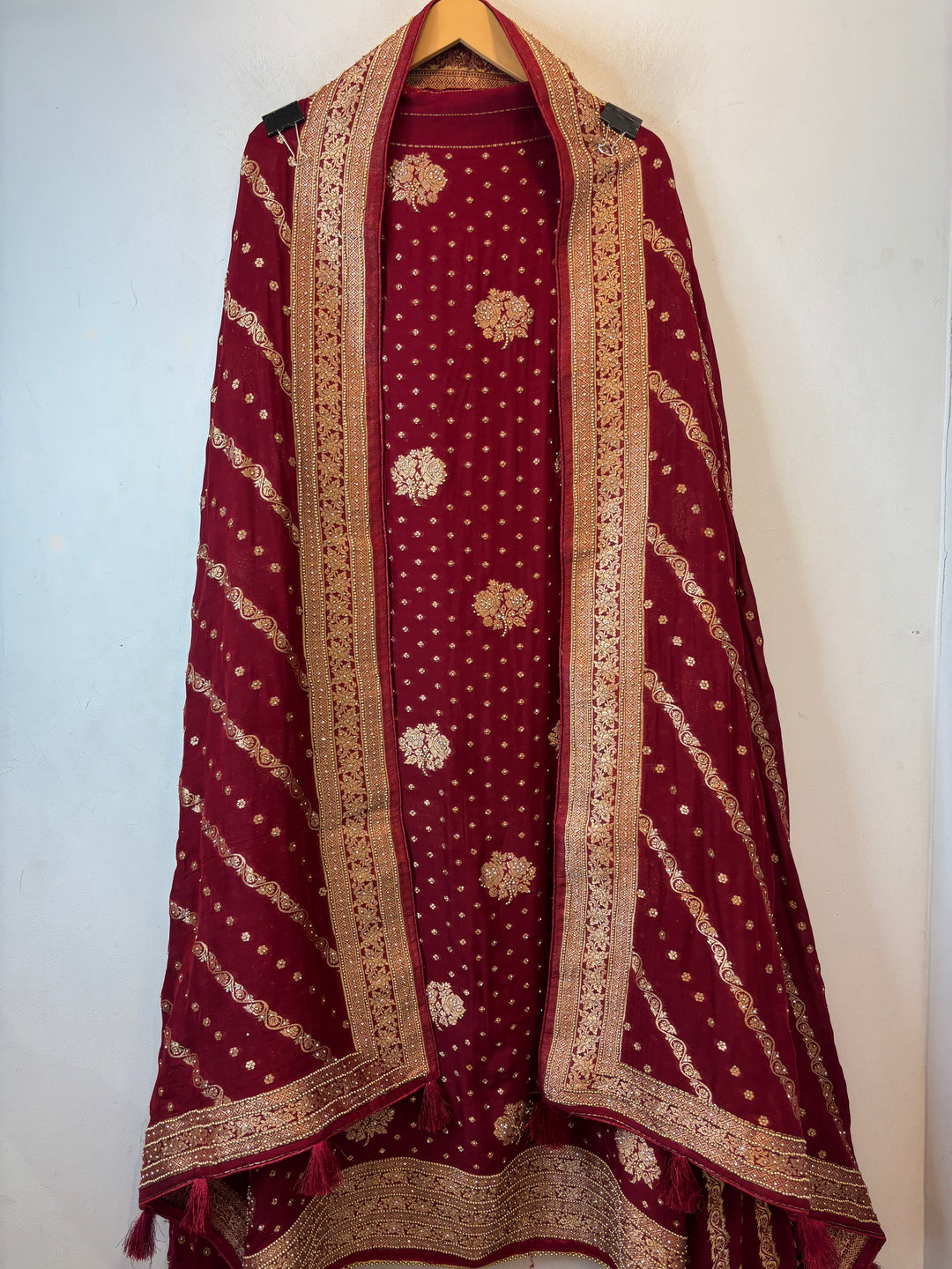 Khadi Georgette Banarasi Weaved Ensemble DBPKM203