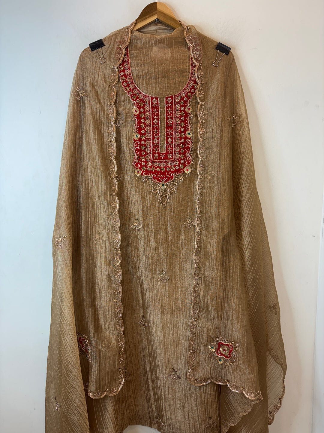 Ruhani – Crush Tissue Cutdana Dabka Pearl Ensemble DBPTN01