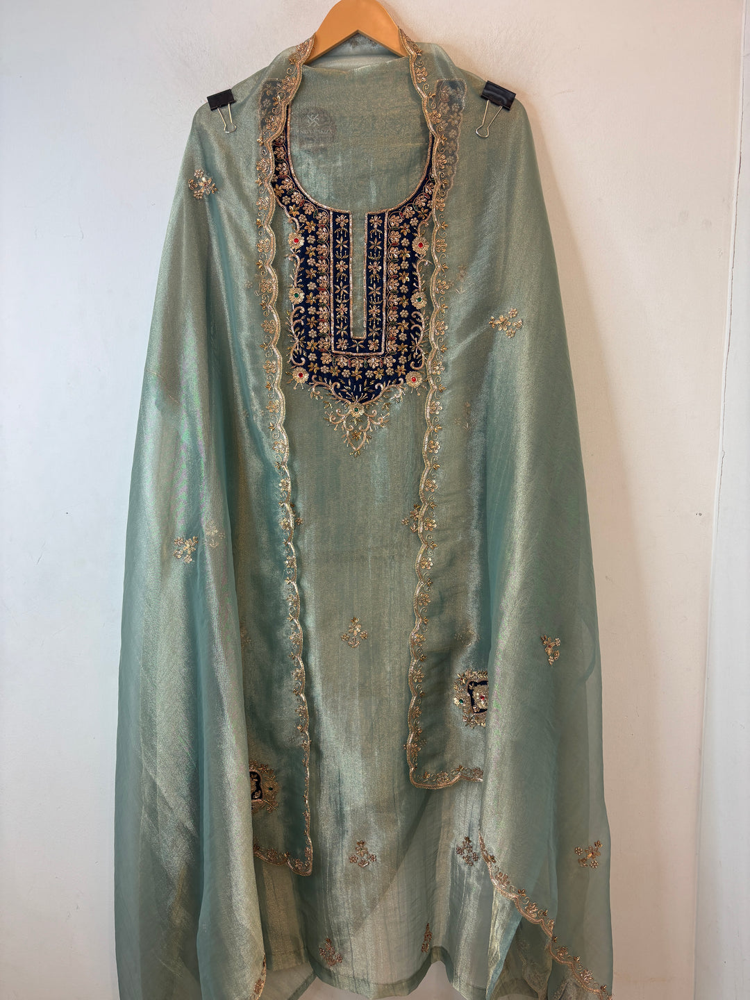 Ruhani – Crush Tissue Cutdana Dabka Pearl Ensemble DBPTN03