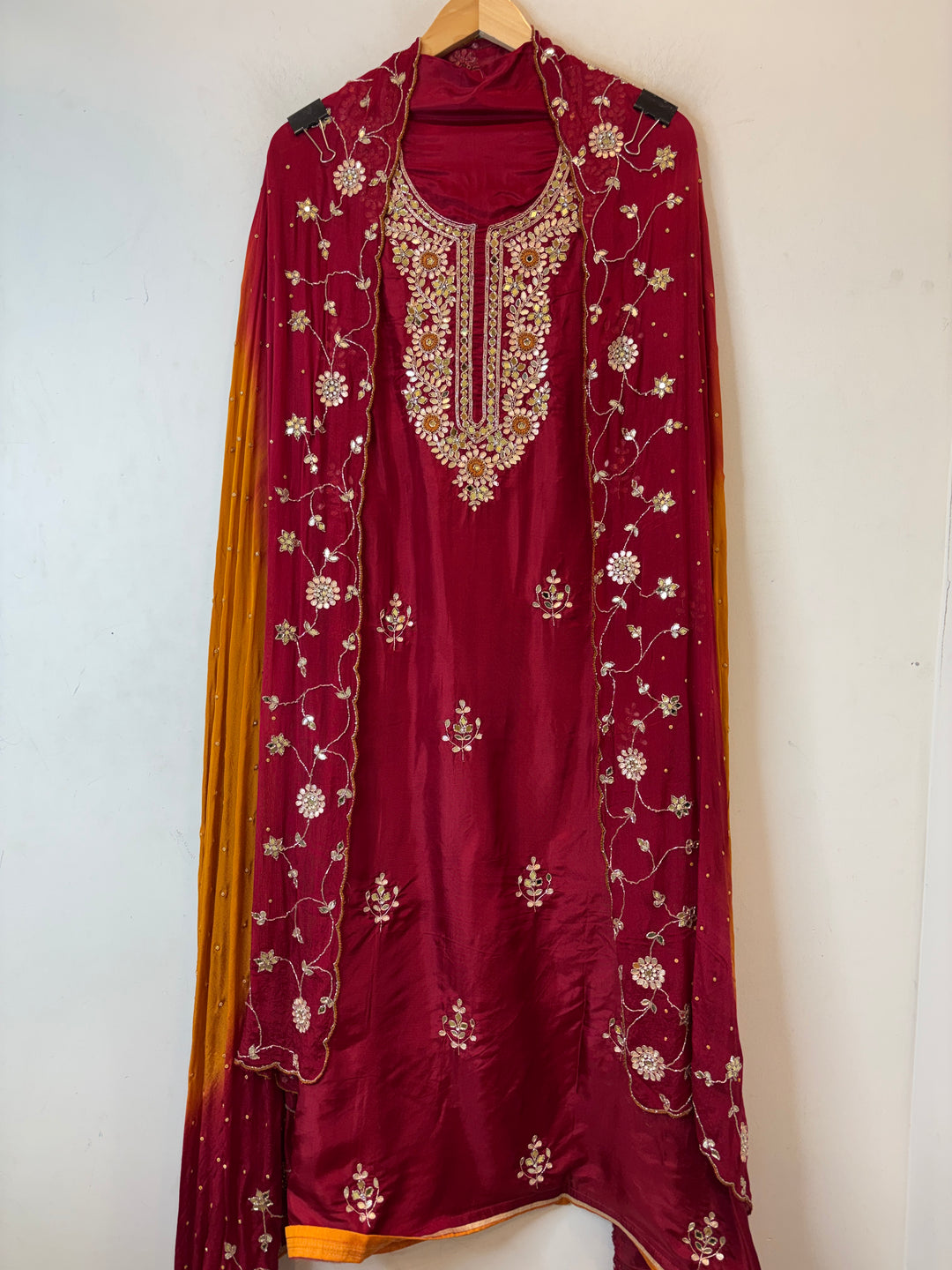 Mahira – Red Silk Cutdana Dabka Mirror Ensemble