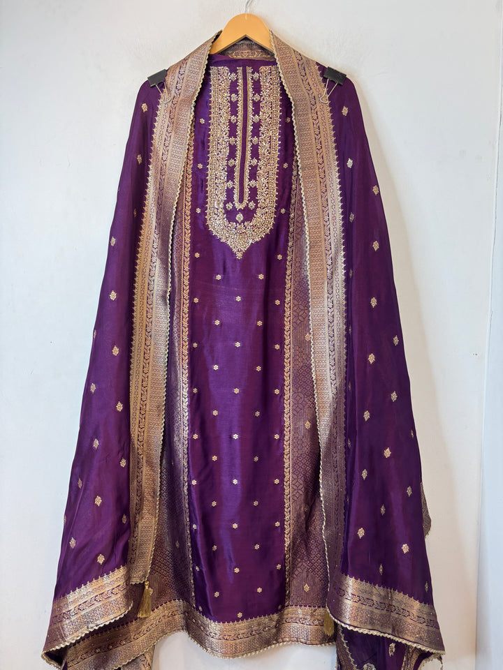 Mahira – Purple Silk Dabka Cutdana Anti-Gold Ensemble