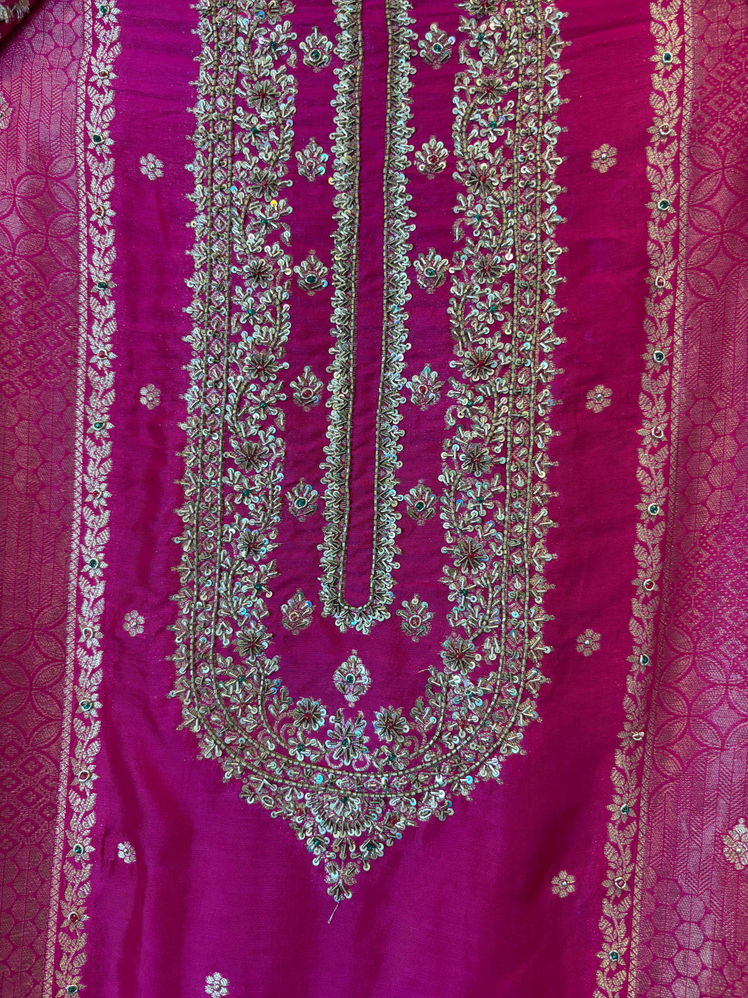 Mahira – Pink Silk Dabka Cutdana Anti-Gold Ensemble