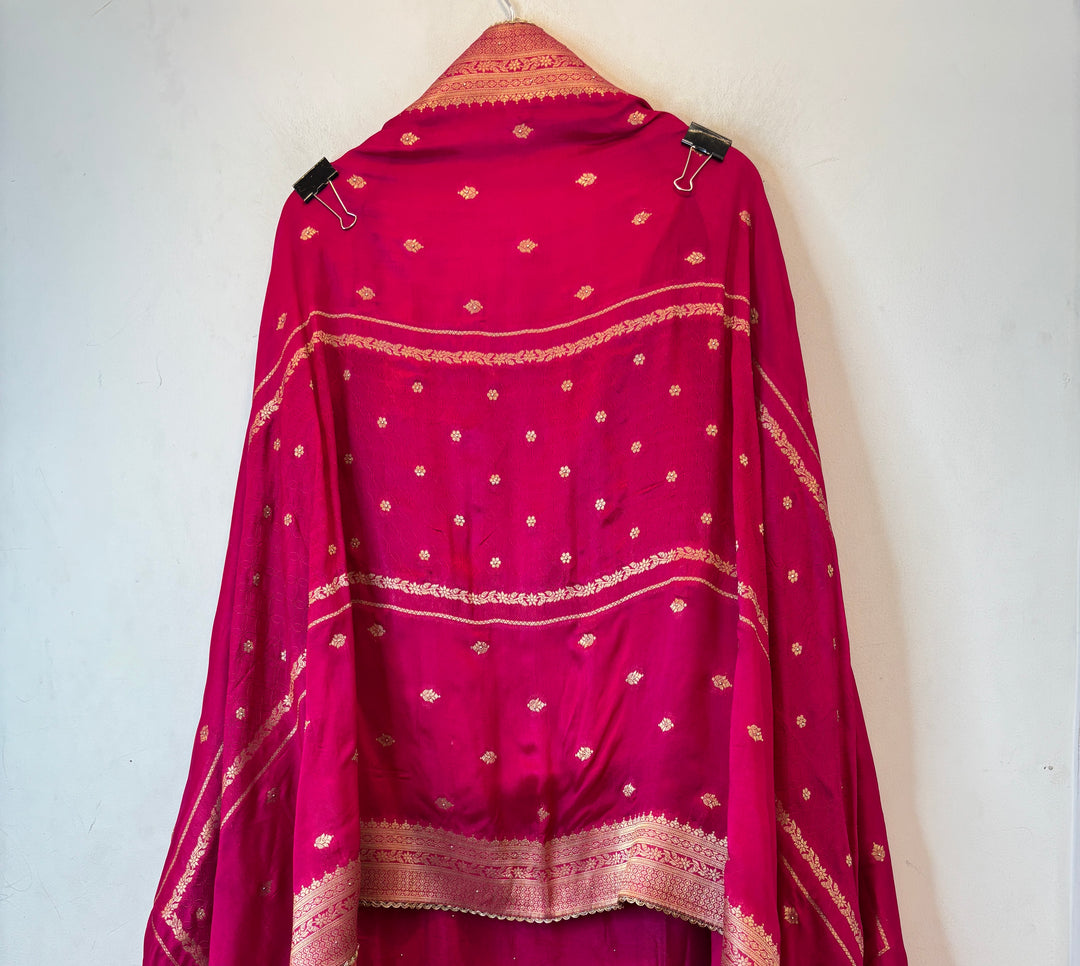 Mahira – Pink Silk Dabka Cutdana Anti-Gold Ensemble