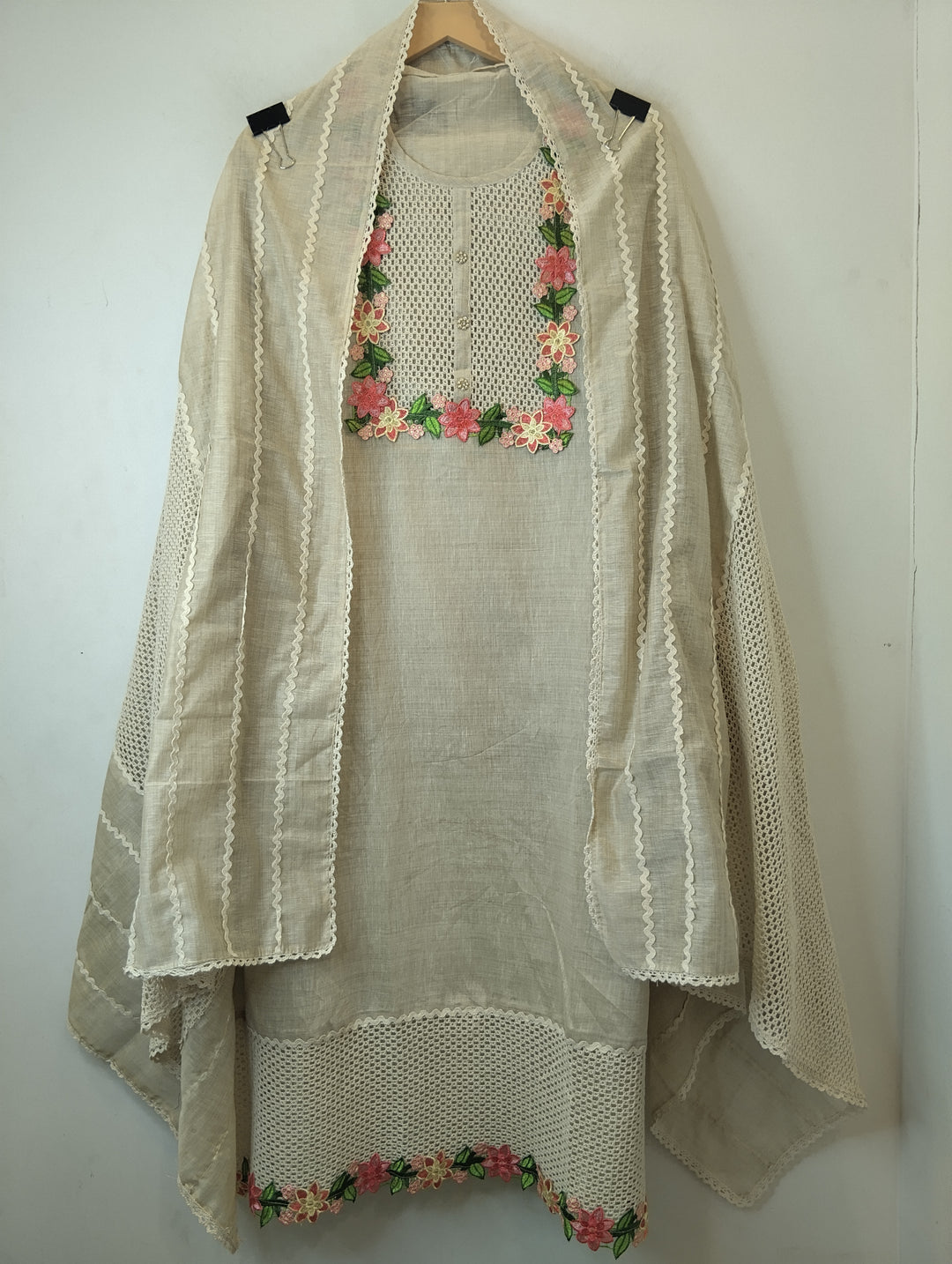 Jamdani Suit Set with Crochet &amp; 3D Floral Detailing