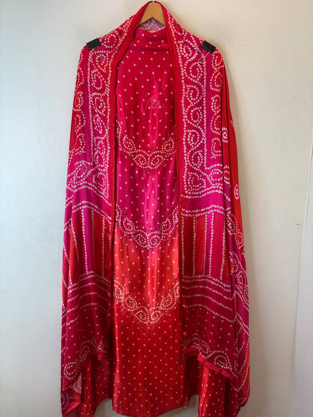 Meher – Pink with Orange Gazi Silk Bandhani Foil Mirror Ensemble DBPMP02
