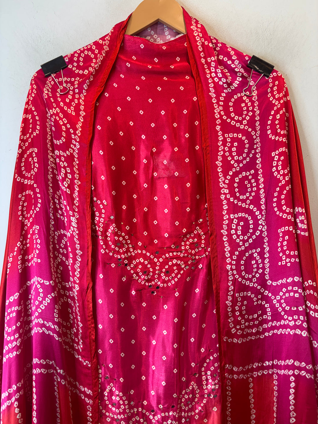 Meher – Pink with Orange Gazi Silk Bandhani Foil Mirror Ensemble DBPMP02