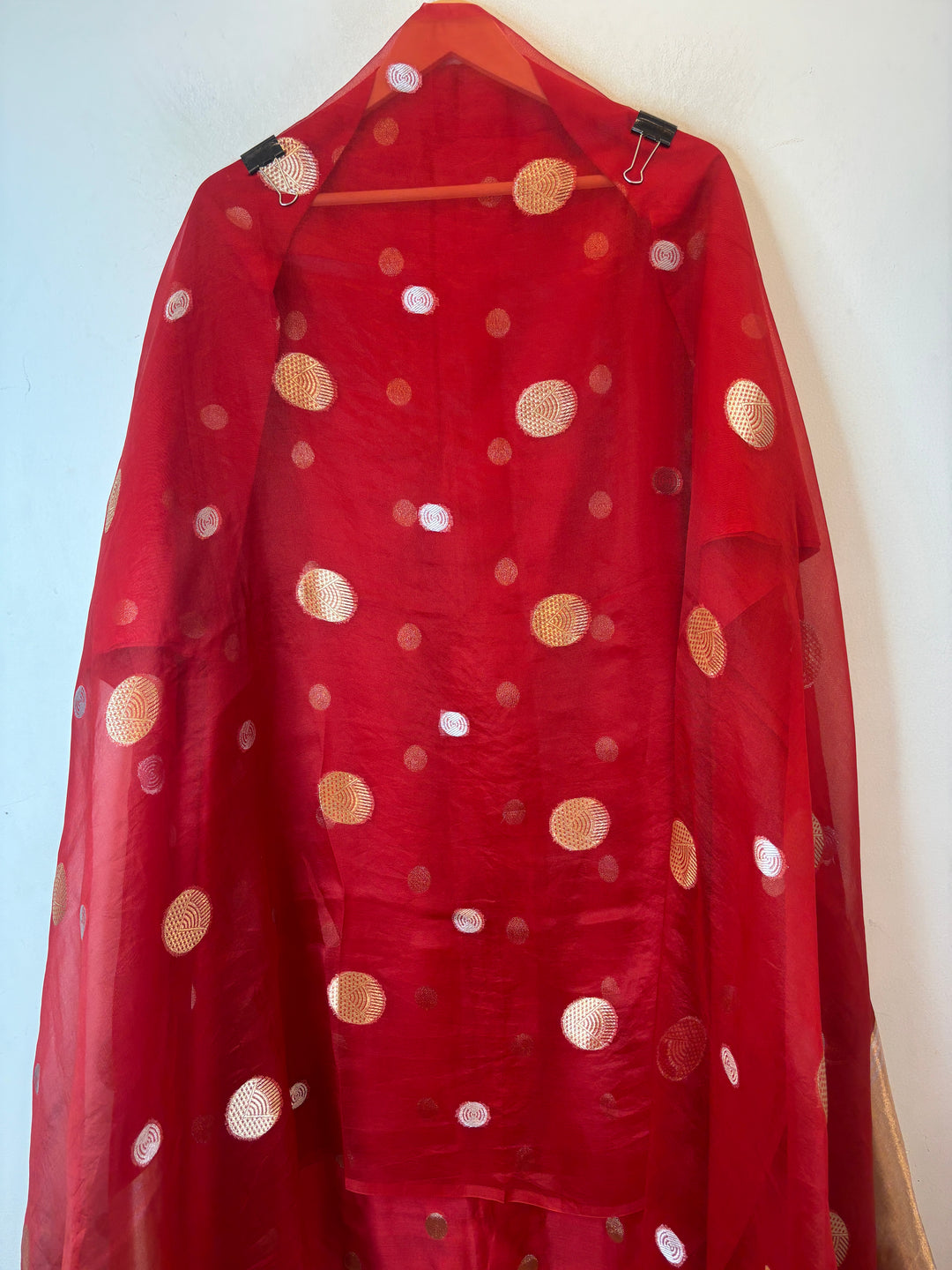Ruhani – Red Pure Silk Maheshwari Zari Woven Ensemble DBPRO01