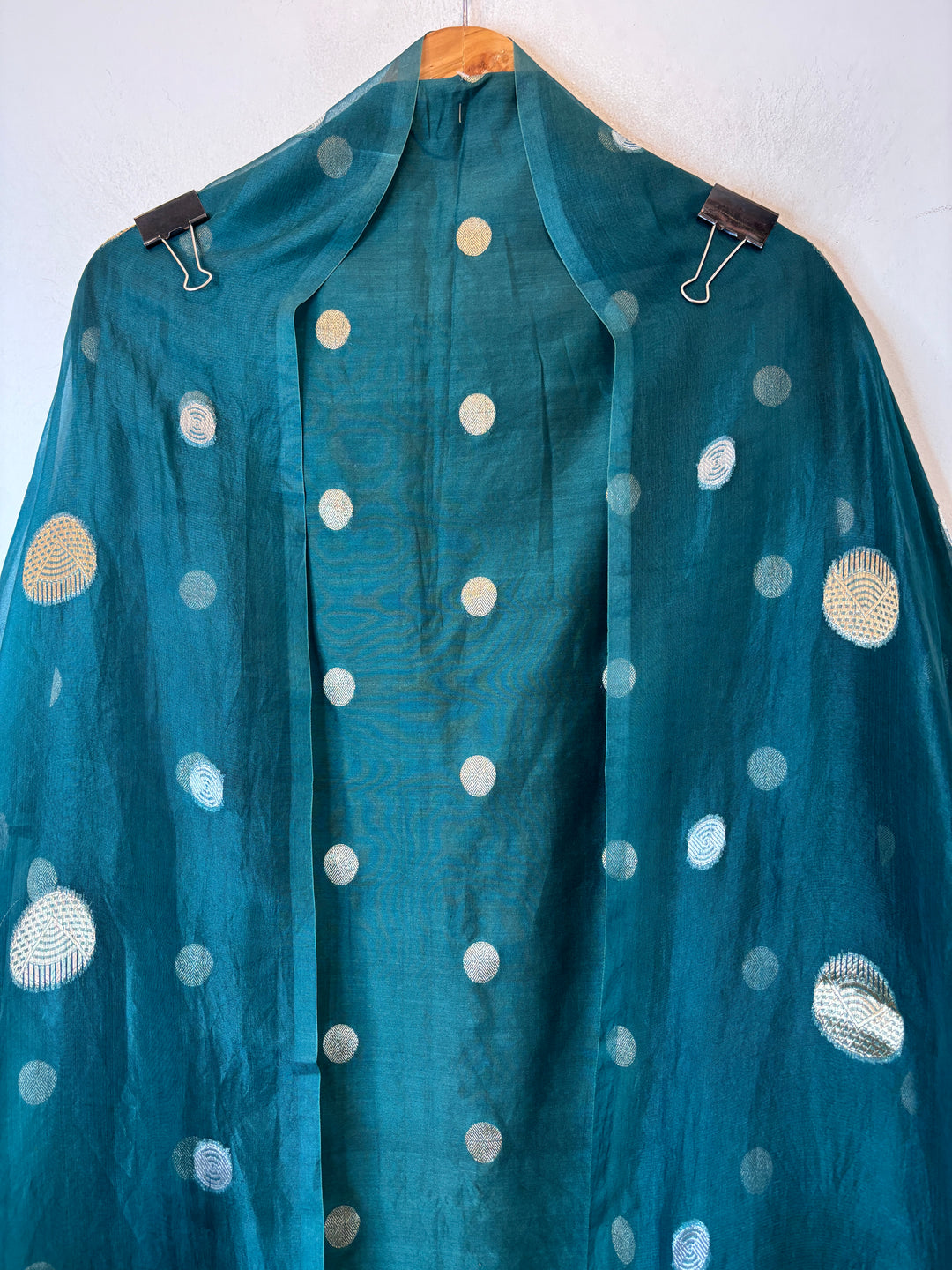 Ruhani – Green Pure Silk Maheshwari Zari Woven Ensemble DBPRO4