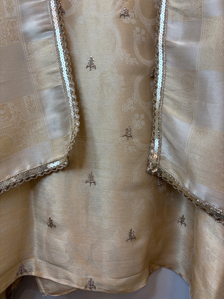 Aarohi – Ivory Gold Pure Tissue Dabka Beaded Ensemble DBPGG02