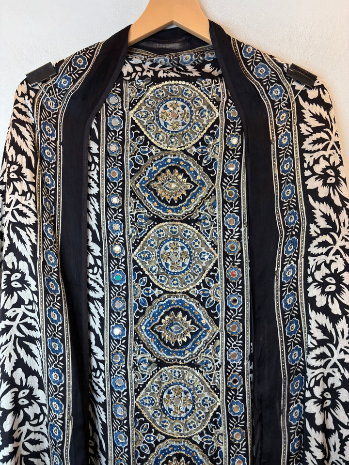 Zehra – Ajrakh Floral Print Cutdana Ensemble