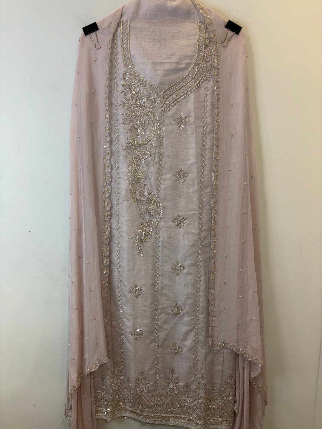 Reha – Pearl Handworked Tissue Linen Suit