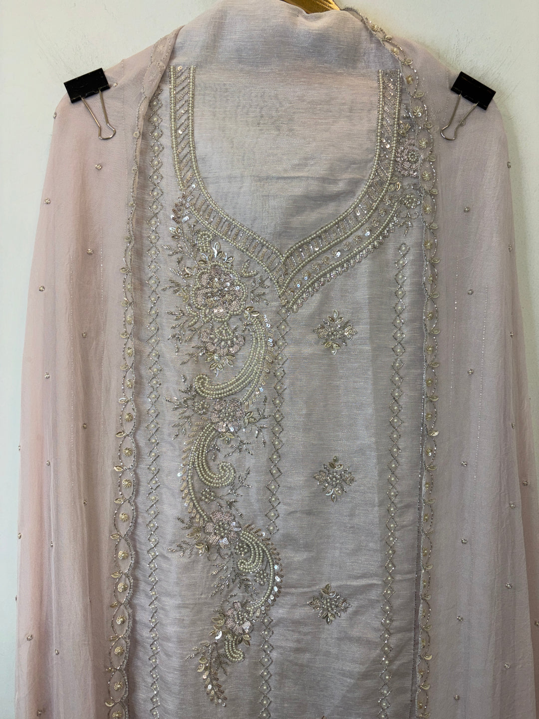 Reha – Pearl Handworked Tissue Linen Suit