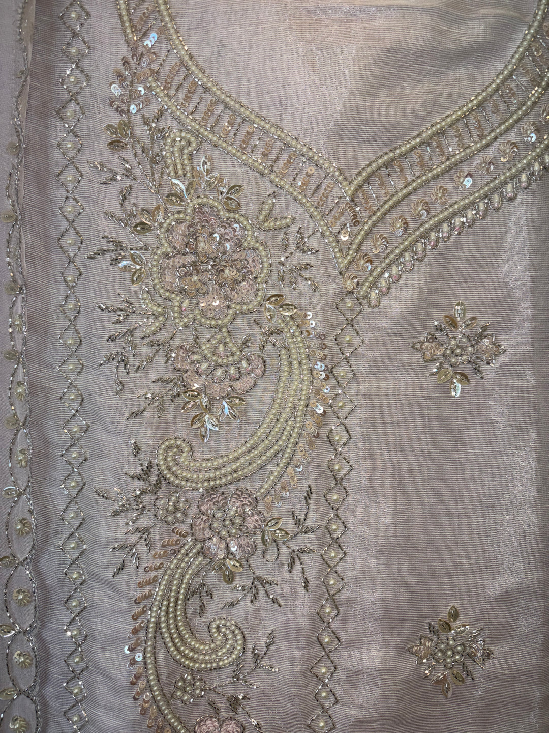 Reha – Pearl Handworked Tissue Linen Suit